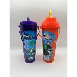 Sea World Shamu Orca Killer Whale Plastic Souvenir Cup Water Bottle With Straw